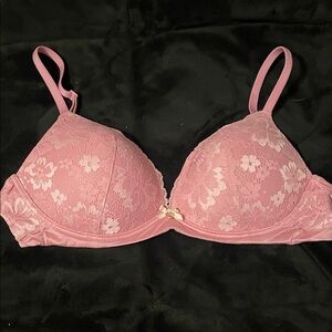 *SOLD* Victoria's Secret Pink Lace Bra with Floral Pattern